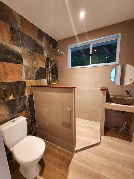 Duplex En Bord De Mer Fare Tahitea Pension Taputapuapea Zewnętrze zdjęcie